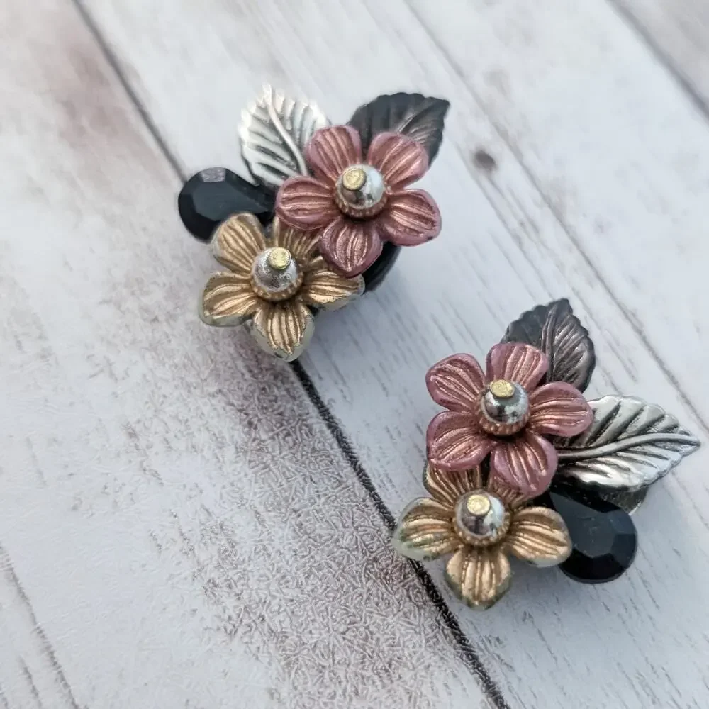 Vintage Clip On Earrings Statement Flower Floral Earrings